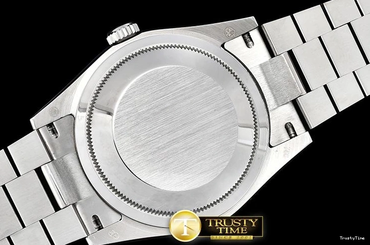 0913 Durable RDD0215B – DayDate 36mm 684